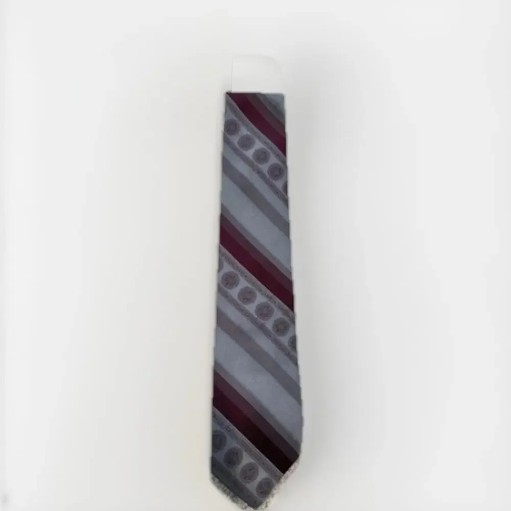 VINTAGE YVES SAINT LAURENT MENS TIE GREAT CONDITION